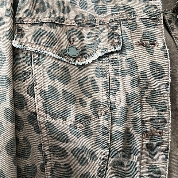 Blanknyx Animal Print Denim Jacket Size Large - Picture 5 of 12
